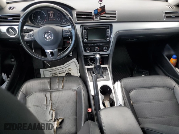 2013 Volkswagen Passat SE w/Sunroof & Nav with VIN 1VWBP7A35DC085070, listed as a Copart auction lot 46667265 with 205,166 mi miles and Salvage Title. Bid and sale history available at carsss.com. Image 8.