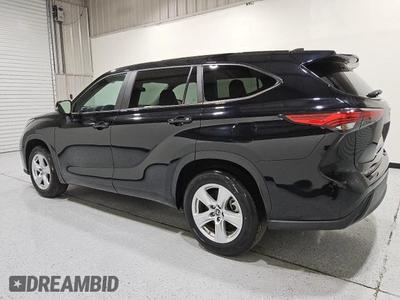 2023 Toyota Highlander L z VIN 5TDKDRAH5PS505318, wystawiony jako Copart lot #55865355 z przebiegiem 44 616 mil mil oraz Czysty tytuł • Clean title. Historia ofert i sprzedaży dostępna na DreamBid. Obrazek 2.