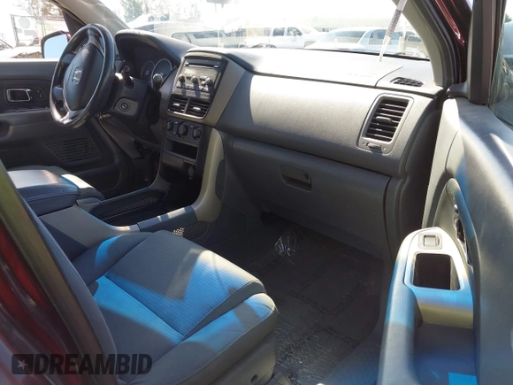 2008 Honda Pilot VP with VIN 5FNYF28238B008772, listed as a IAAI auction lot 42014263 with 110,239 mi miles and . Bid and sale history available at DreamBid. Image 5.