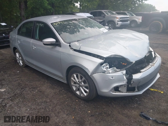 2012 Volkswagen Jetta SE with VIN 3VWDX7AJ5CM316960, listed as a IAAI auction lot 42134332 with 108,194 mi miles and . Bid and sale history available at DreamBid. Image 1.