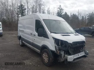 2016 Ford Transit Cargo z VIN 1FTYR2CM1GKB06300, wystawiony jako IAAI lot #41636486 z przebiegiem 159 916 mil mil oraz . Historia ofert i sprzedaży dostępna na DreamBid. Obrazek 1.