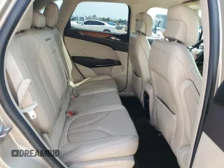 2017 Lincoln MKC Select z VIN 5LMCJ2C96HUL19657, wystawiony jako Copart lot #54157965 z przebiegiem 142 646 mil mil oraz Szkoda całkowita • Salvage title. Historia ofert i sprzedaży dostępna na DreamBid. Obrazek 11.