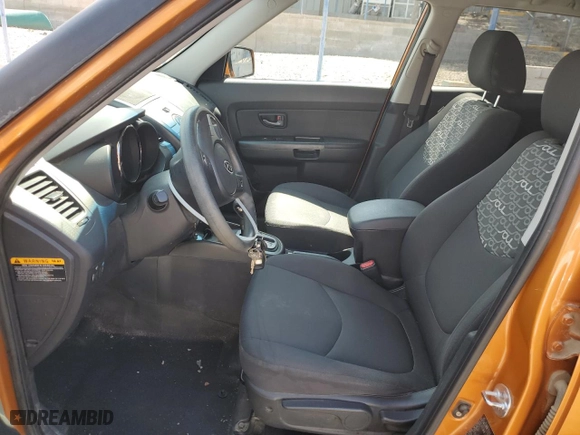 2010 Kia Soul ! with VIN KNDJT2A29A7103112, listed as a Copart auction lot 63710074 with 140,696 mi miles and Clean Title. Bid and sale history available at carsss.com. Image 7.