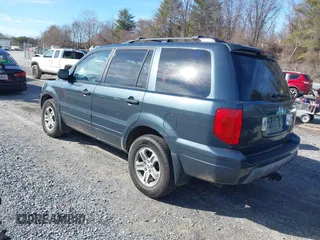 2005 Honda Pilot EX-L with RES with VIN 5FNYF18605B055105, listed as a IAAI auction lot 41534204 with 388,106 mi miles. Bid and sale history available at carsss.com. Image 3.