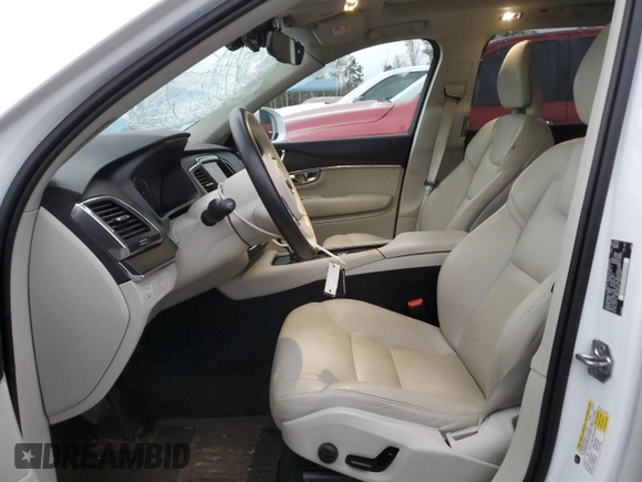 2020 Volvo XC90 Momentum with VIN YV4102CK4L1598280, listed as a Copart auction lot 79330254 with 61,206 mi miles and Clean Title. Bid and sale history available at carsss.com. Image 7.