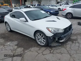 2013 Hyundai Genesis Coupe 2.0T z VIN KMHHT6KD5DU096781, wystawiony jako IAAI lot #42187906 z przebiegiem 201 668 mil mil oraz . Historia ofert i sprzedaży dostępna na DreamBid. Obrazek 1.