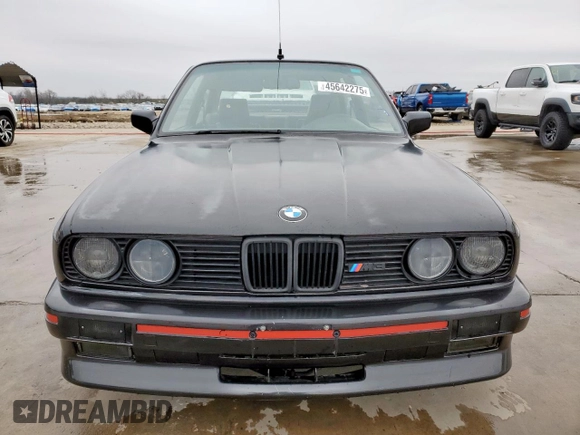 1991 BMW M3 z VIN WBSAK0310MAE34501, wystawiony jako Copart lot #45642275 z przebiegiem 129 936 mil mil oraz Czysty tytuł • Clean title. Historia ofert i sprzedaży dostępna na DreamBid. Obrazek 5.