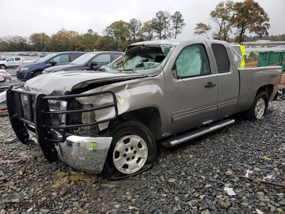 2013 Chevrolet Silverado 1500 LT with VIN 1GCRCSE08DZ310370, listed as a Copart auction lot 83549214 with 92,907 mi miles and Salvage Title. Bid and sale history available at carsss.com. Image 1.