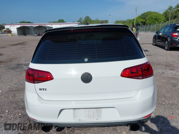 2015 Volkswagen Golf GTI SE with VIN 3VW5T7AU9FM003358, listed as a IAAI auction lot 41933772 with 99,303 mi miles. Bid and sale history available at carsss.com. Image 16.
