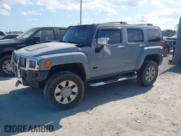 2007 Hummer H3 SUV with VIN 5GTDN13E878109598, listed as a IAAI auction lot 42123800 with 204,726 mi miles and . Bid and sale history available at DreamBid. Image 2.