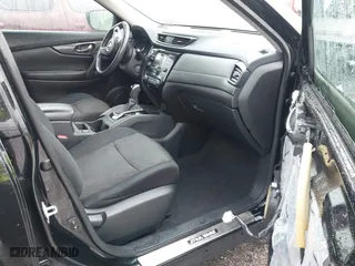 2017 Nissan Rogue SL with VIN 5N1AT2MT5HC770373, listed as a IAAI auction lot 41141381 with 117,950 mi miles. Bid and sale history available at carsss.com. Image 5.