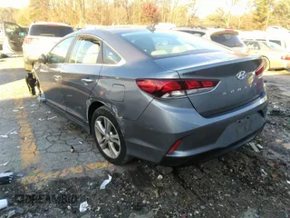 2018 Hyundai Sonata Limited with VIN 5NPE34AF8JH630506, listed as a IAAI auction lot 41142799 with 63,297 mi miles. Bid and sale history available at carsss.com. Image 3.