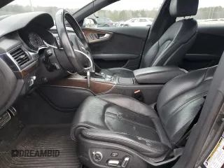 2016 Audi S7 z VIN WAUW2BFC5GN157535, wystawiony jako Copart lot #42236225 z przebiegiem 83 016 mil mil oraz Szkoda całkowita • Salvage title. Historia ofert i sprzedaży dostępna na DreamBid. Obrazek 7.