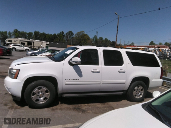 2014 Chevrolet Suburban LT with VIN 1GNSCJE05ER117663, listed as a IAAI auction lot 41992835 with 208,754 mi miles. Bid and sale history available at carsss.com. Image 14.