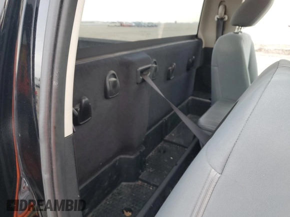 2015 Ram 1500 Tradesman with VIN 3C6JR6AG3FG522318, listed as a Copart auction lot 44561335 with 216,098 mi miles and Clean title. Bid and sale history available at DreamBid. Image 10.