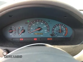 2002 Mitsubishi Galant ES z VIN 4A3AA46G02E153719, wystawiony jako Copart lot #65781504 z przebiegiem 341 516 mil mil oraz Szkoda całkowita • Salvage title. Historia ofert i sprzedaży dostępna na DreamBid. Obrazek 9.
