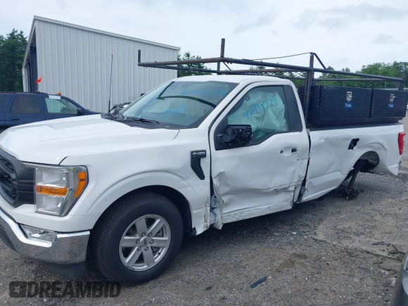 2022 Ford F-150 XL z VIN 1FTMF1CB4NKE00254, wystawiony jako IAAI lot #42334773 z przebiegiem 42 423 mil mil oraz . Historia ofert i sprzedaży dostępna na DreamBid. Obrazek 6.