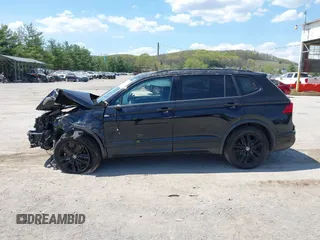 2022 Volkswagen Tiguan SE R-Line Black z VIN 3VV8B7AX8NM083992, wystawiony jako IAAI lot #42101368 z przebiegiem 40 319 mil mil oraz . Historia ofert i sprzedaży dostępna na DreamBid. Obrazek 15.