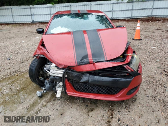 2015 Dodge Dart SXT with VIN 1C3CDFBB7FD433999, listed as a Copart auction lot 58459185 with 185,580 mi miles and Salvage title. Bid and sale history available at DreamBid. Image 5.