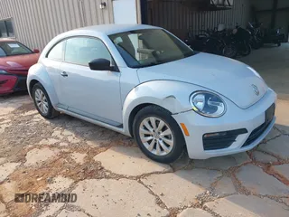 2017 Volkswagen Beetle Fleet with VIN 3VWF17AT7HM624005, listed as a IAAI auction lot 42595911 with 75,332 mi miles and . Bid and sale history available at DreamBid. Image 1.