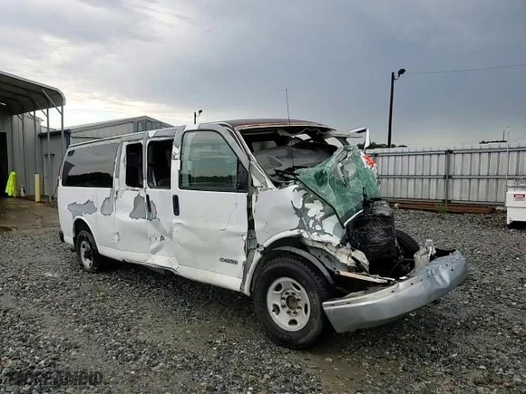 2005 Chevrolet Express Passenger with VIN 1GAHG39U951128186, listed as a Copart auction lot 64860954 with 0 mi miles and Non Repairable. Bid and sale history available at carsss.com. Image 11.