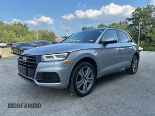 2020 Audi Q5 Premium Plus z VIN WA1BNAFY9L2003365, wystawiony jako IAAI lot #42761355 z przebiegiem 137 371 mil mil oraz . Historia ofert i sprzedaży dostępna na DreamBid. Obrazek 2.