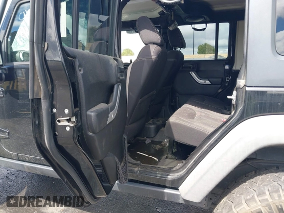 2014 Jeep Wrangler Unlimited Rubicon with VIN 1C4BJWFGXEL172622, listed as a IAAI auction lot 41782796 with 67,594 mi miles. Bid and sale history available at carsss.com. Image 8.