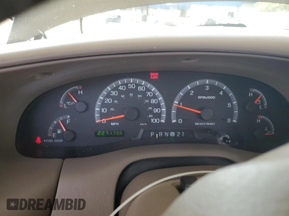 2001 Ford F-150 XLT with VIN 1FTRW07L11KB49920, listed as a Copart auction lot 62122775 with 227,175 mi miles and Salvage title. Bid and sale history available at DreamBid. Image 9.