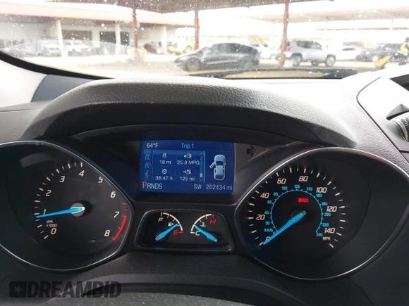 2013 Ford Escape SE with VIN 1FMCU0G95DUD02318, listed as a IAAI auction lot 42195213 with 202,434 mi miles and . Bid and sale history available at DreamBid. Image 7.