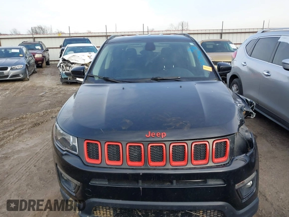 2020 Jeep Compass Latitude with VIN 3C4NJDBB9LT137387, listed as a IAAI auction lot 41379552 with 79,083 mi miles and . Bid and sale history available at carsss.com. Image 12.