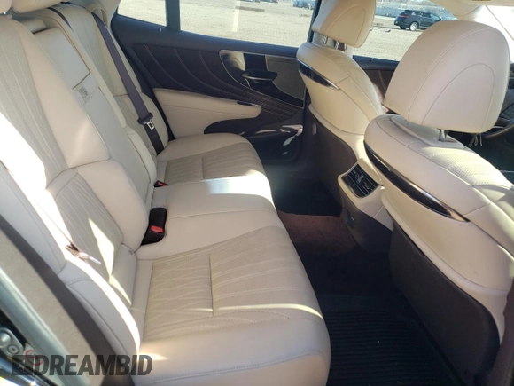 2018 Lexus LS 500 z VIN JTHC51FF9J5003997, wystawiony jako Copart lot #47572823 z przebiegiem 73 635 mil mil oraz . Historia ofert i sprzedaży dostępna na DreamBid. Obrazek 10.