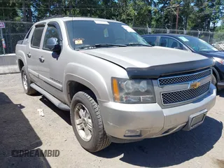 2007 Chevrolet Avalanche 3LT z VIN 3GNFK123X7G214167, wystawiony jako IAAI lot #42356863 z przebiegiem 55 352 mil mil oraz . Historia ofert i sprzedaży dostępna na DreamBid. Obrazek 1.