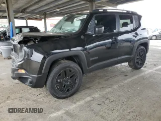 2018 Jeep Renegade Sport z VIN ZACCJBAB1JPH47110, wystawiony jako Copart lot #48521545 z przebiegiem Nie podano mil oraz Szkoda całkowita • Salvage title. Historia ofert i sprzedaży dostępna na DreamBid. Obrazek 1.