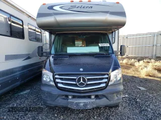 2014 Mercedes-Benz Sprinter Chassis with VIN WDAPF4CC7E9572456, listed as a Copart auction lot 84644164 with 57,901 mi miles and Salvage Title. Bid and sale history available at carsss.com. Image 5.