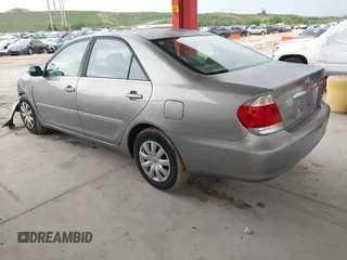 2005 Toyota Camry STD with VIN 4T1BE32K75U953925, listed as a IAAI auction lot 42411400 with 289,566 mi miles and . Bid and sale history available at DreamBid. Image 3.