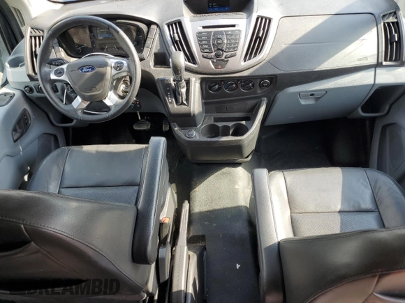 2018 Ford Transit Passenger XL z VIN 1FBZX2YG2JKB39878, wystawiony jako Copart lot #54557905 z przebiegiem 132 974 mil mil oraz Szkoda całkowita • Salvage title. Historia ofert i sprzedaży dostępna na DreamBid. Obrazek 8.