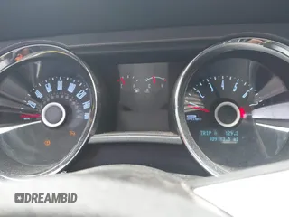 2014 Ford Mustang V6 с VIN 1ZVBP8AM7E5267695, выставлен на аукционе IAAI как лот 42535101 с пробегом 109 183 миль миль и . История ставок и продаж доступна на DreamBid. Изображение 7.
