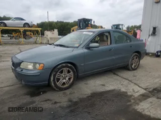2005 Volvo S60 with VIN YV1RH592552437256, listed as a Copart auction lot 71133844 with 182,321 mi miles and Clean Title. Bid and sale history available at carsss.com. Image 1.