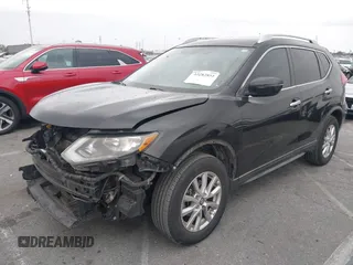 2017 Nissan Rogue S z VIN KNMAT2MV6HP542218, wystawiony jako IAAI lot #42282851 z przebiegiem 163 602 mil mil oraz . Historia ofert i sprzedaży dostępna na DreamBid. Obrazek 17.