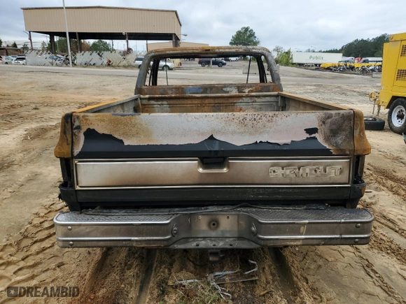 1986 Chevrolet Pickup with VIN 1GCDC14H8GF429828, listed as a Copart auction lot 80747574 with 0 mi miles and Salvage Title. Bid and sale history available at carsss.com. Image 6.