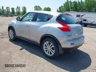 2012 Nissan Juke SL z VIN JN8AF5MV4CT127024, wystawiony jako IAAI lot #42426814 z przebiegiem 72 741 mil mil oraz . Historia ofert i sprzedaży dostępna na DreamBid. Obrazek 3.