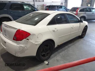 2008 Pontiac G6 z VIN 1G2ZG57B584188272, wystawiony jako IAAI lot #41977633 z przebiegiem 212 403 mil mil oraz . Historia ofert i sprzedaży dostępna na DreamBid. Obrazek 4.