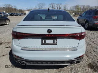 2025 Volkswagen Jetta GLI Autobahn with VIN 3VW2T7BU0SM061533, listed as a Copart auction lot 54275155 with 175 mi miles and Salvage title. Bid and sale history available at DreamBid. Image 6.