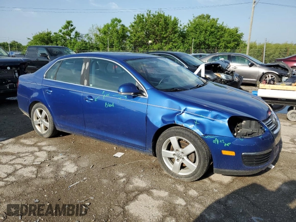 2008 Volkswagen Jetta SE z VIN 3VWRM71K58M030606, wystawiony jako Copart lot #56830665 z przebiegiem 192 611 mil mil oraz Szkoda całkowita • Salvage title. Historia ofert i sprzedaży dostępna na DreamBid. Obrazek 4.