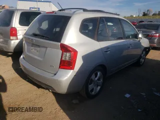 2007 Kia Rondo LX with VIN KNAFG525577024210, listed as a Copart auction lot 58610102 with 106,286 mi miles and Salvage Title. Bid and sale history available at carsss.com. Image 4.