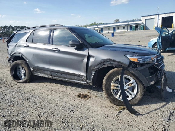 2024 Ford Explorer XLT z VIN 1FMSK7DH0RGA62669, wystawiony jako Copart lot #51275245 z przebiegiem 7 790 mil mil oraz Szkoda całkowita • Salvage title. Historia ofert i sprzedaży dostępna na DreamBid. Obrazek 4.