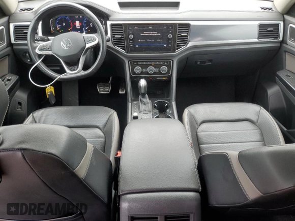 2021 Volkswagen Atlas SEL Premium R-Line with VIN 1V2FR2CA5MC541449, listed as a Copart auction lot 72932124 with 58,269 mi miles and Salvage title. Bid and sale history available at DreamBid. Image 8.