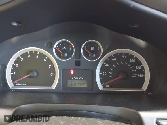 2006 Hyundai Santa Fe GLS with VIN KM8SC13D26U098773, listed as a IAAI auction lot 42382655 with 268,133 mi miles and . Bid and sale history available at DreamBid. Image 7.
