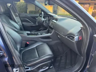2018 Jaguar F-Pace 25t Premium с VIN SADCJ2FXXJA252431, выставлен на аукционе Copart как лот 62039175 с пробегом 50 286 миль миль и Списание • Salvage title. История ставок и продаж доступна на DreamBid. Изображение 5.