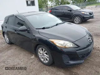 2013 Mazda 3 i Touring z VIN JM1BL1LP2D1727025, wystawiony jako IAAI lot #42296147 z przebiegiem 185 891 mil mil oraz . Historia ofert i sprzedaży dostępna na DreamBid. Obrazek 1.